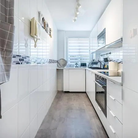 Modern With Pool By Puerto Banus Apartment
