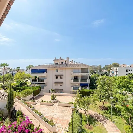 Modern With Pool By Puerto Banus Apartment